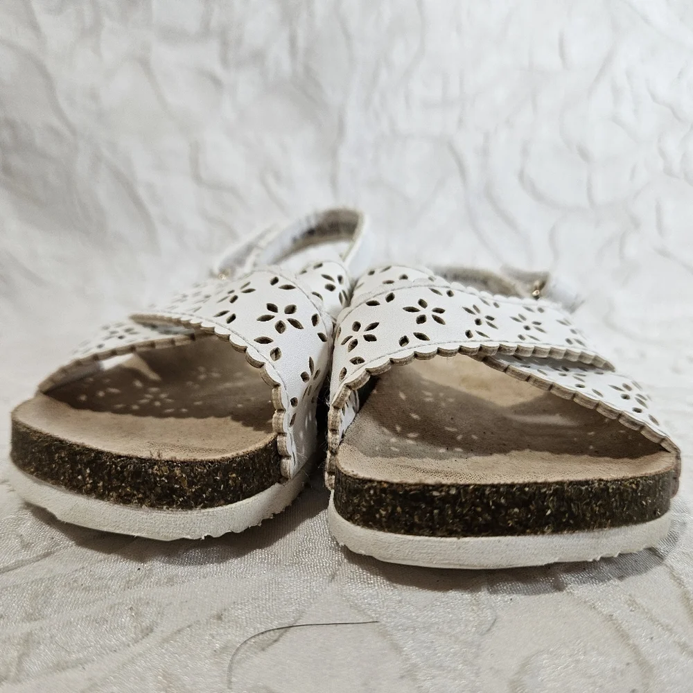 Baby White Flower Place Sandals